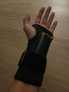 Dakine Black Wristguard - Men's S